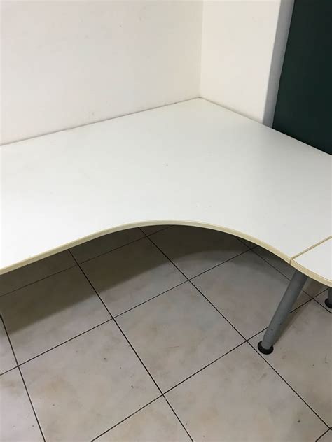 弧形辦公桌